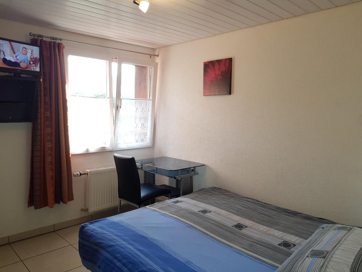 Hotel-Gite Rural A 3 Km De Delemont Courcelon Dış mekan fotoğraf